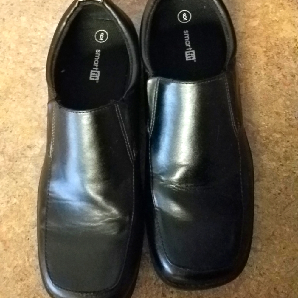 BOYS BLACK DRESS SHOES